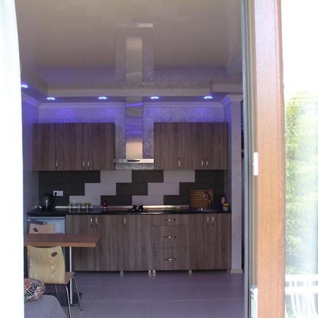 Oldbatumi Apartment Екстер'єр фото