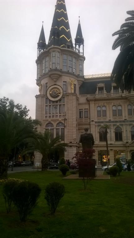 Oldbatumi Apartment Екстер'єр фото
