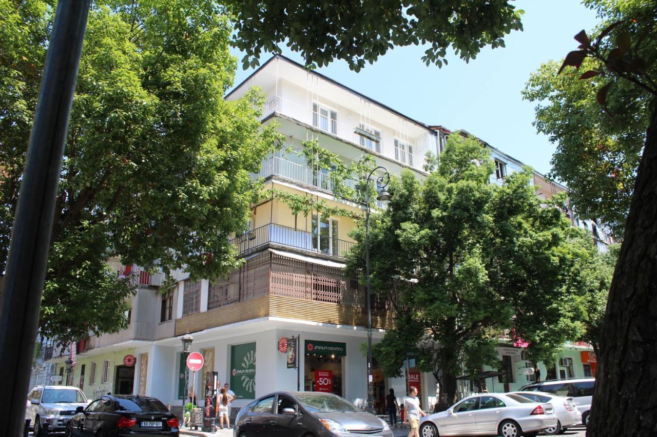Oldbatumi Apartment Екстер'єр фото